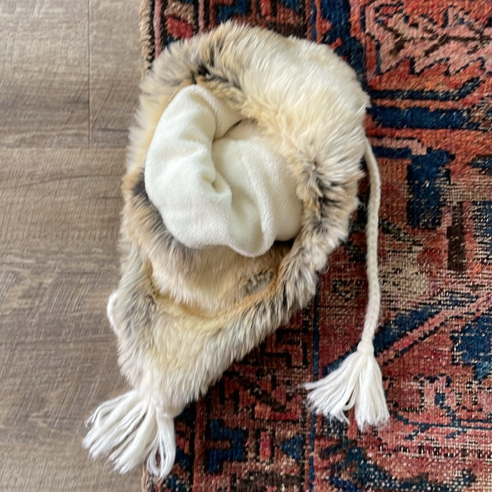 •| aerie hat - Picture 7 of 9